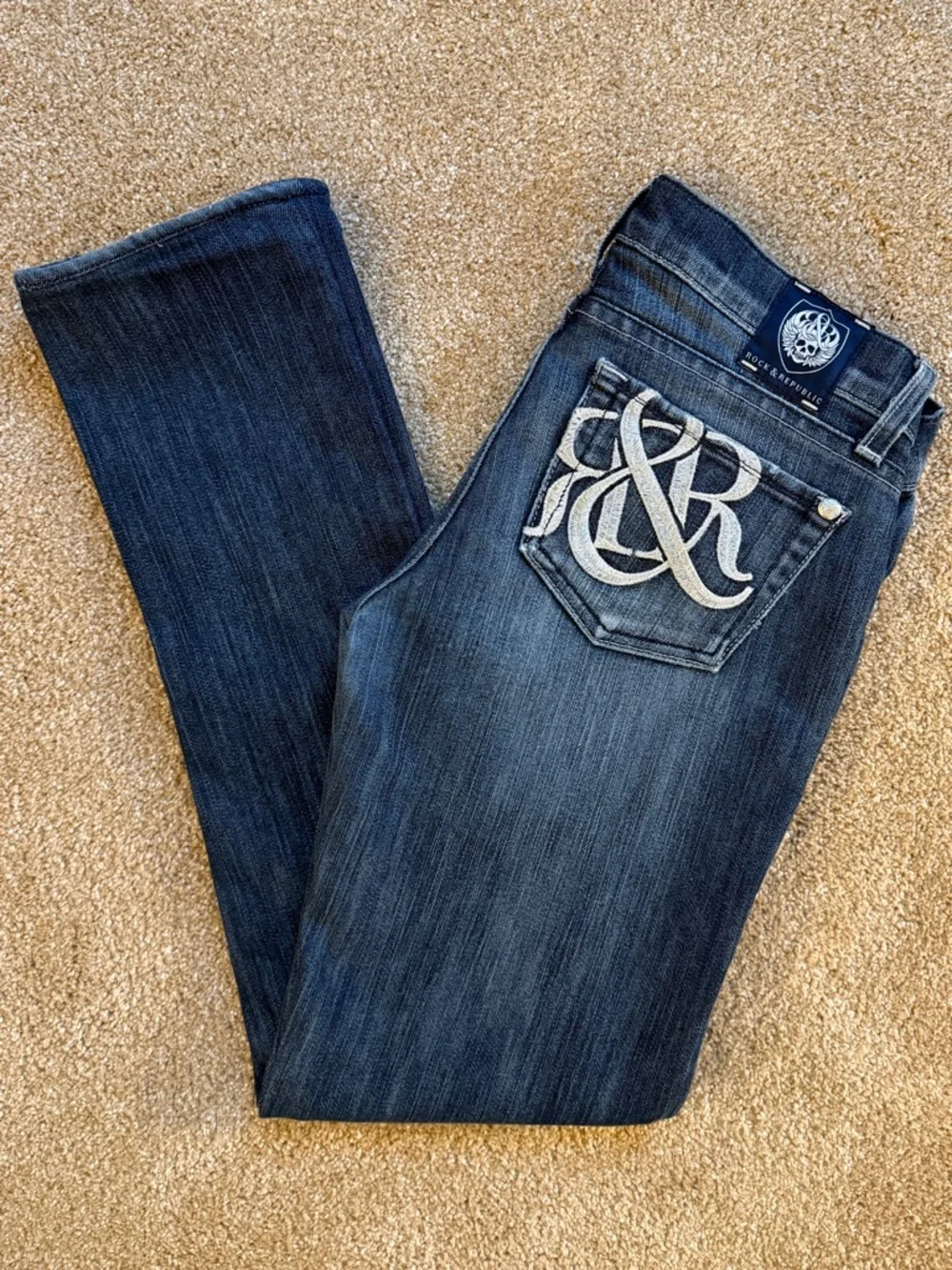 Rock & Republic Low Rise Skinny Jeans Size 26 Med Dk Wash Embroidered Pocket - Picture 16 of 16